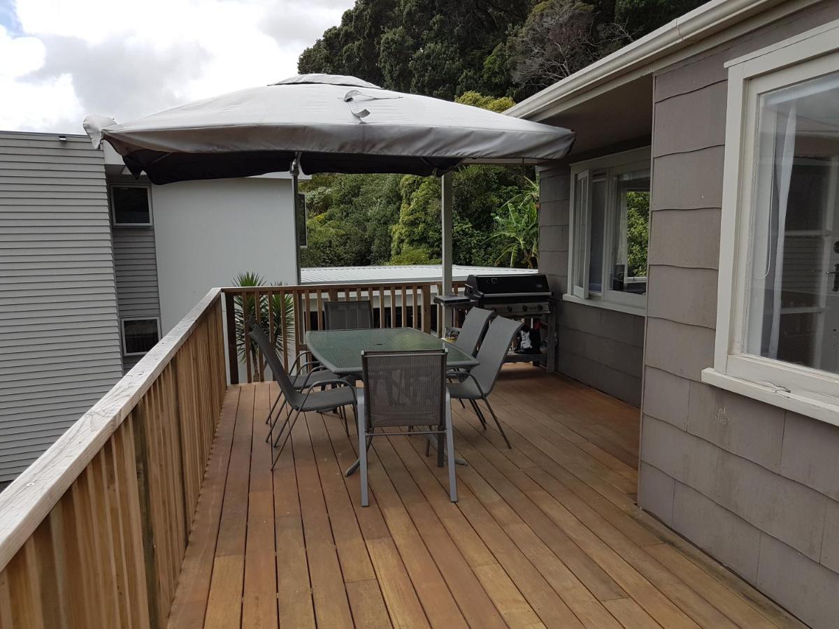 Coromandel Tapu - Beachfront Escape Bagian luar foto